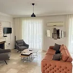Villa Almond